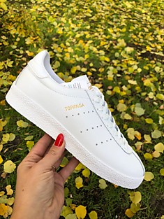 Adidas topanga 