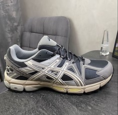 Asics kahana 8 