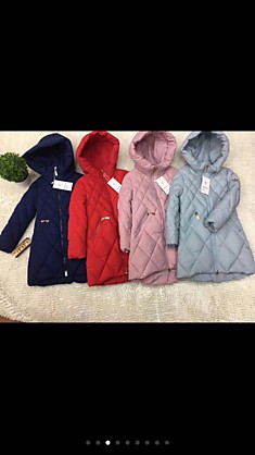 Пальто розовое  осень -весна Moncler